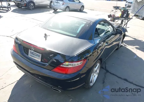 2016 Mercedes-Benz Slk 300 из США, поврежденный, VIN WDDPK3JA0GF124896